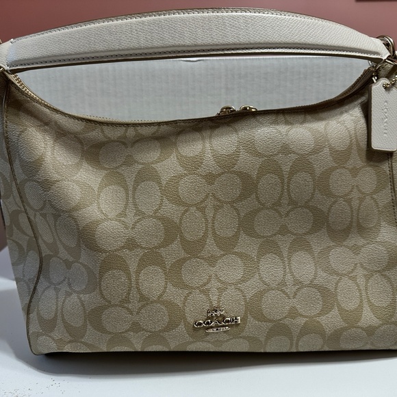 Cream and tan Coach shoulder bag - Picture 2 of 7